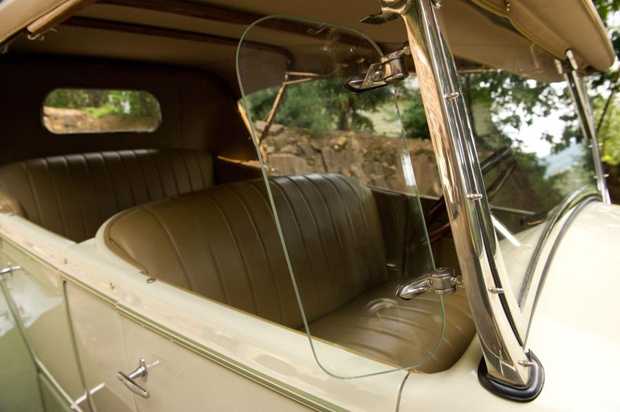 Интерьер Cadillac Series 314 Phaeton 1926 года  (фото 7 из 28)